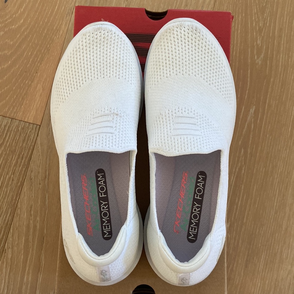 Skechers Shoes